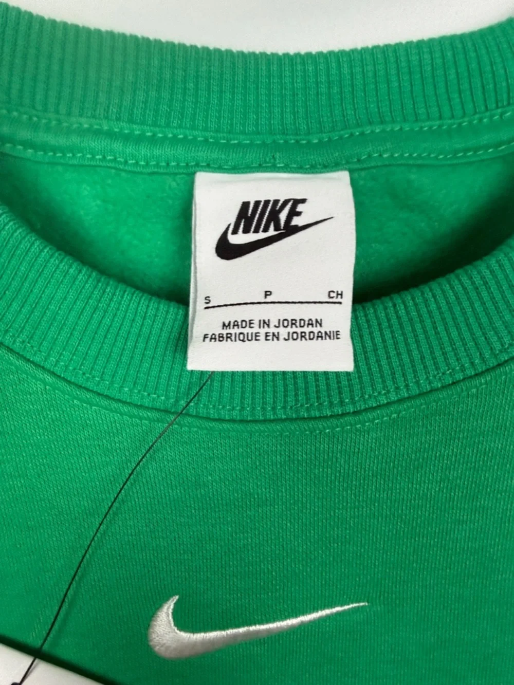 Nike Green Crewneck Sweatshirt with White Swoosh Women’s Small NWT - Picture 6 of 7